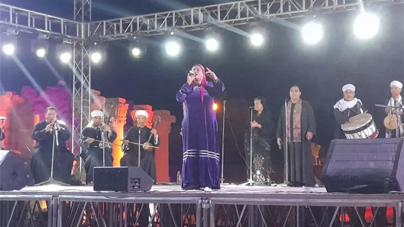 الأغانى التراثية و«السيرة الهلالية» تزين مهرجان قنا للفنون بمعبد دندرة