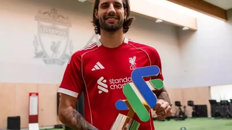 سوبوسلاي يحصد جائزة لاعب الشهر في ليفربول