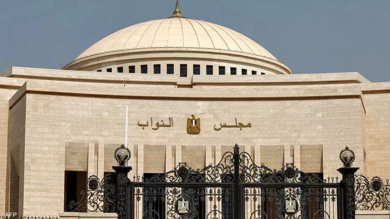 فتح لجان الاقتراع بإيران للتصويت في انتخابات النواب لليوم الثاني