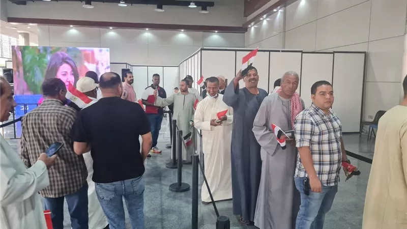 بيت العائلة المصرية بلندن: المواطنون يسافرون لمسافات طويلة للتصويت بانتخابات النواب