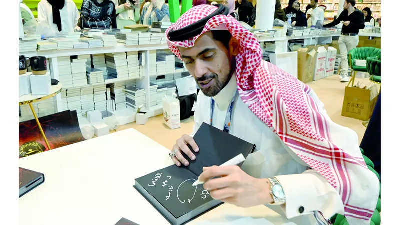من بساتين عربستان إلى البحور السبعة.. رحلة أسامة المسلم في عوالم الفانتازيا والخيال