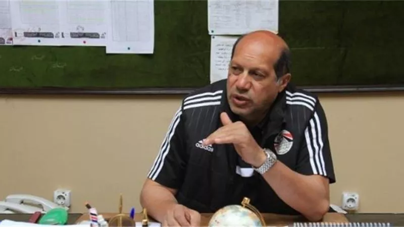 يحق لأي لاعب الاحتراف.. علاء نبيل يعلن مفاجأة للاعبي منتخب مصر للناشئين