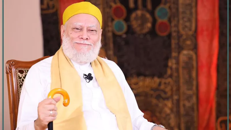 السخرية من العرض إلى المرض.. علي جمعة يوضح كيف نتعامل مع الساخرين