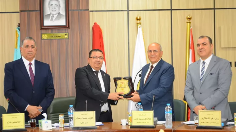 مركز التحكيم بـ«حقوق أسيوط» يناقش خطة المستقبل
