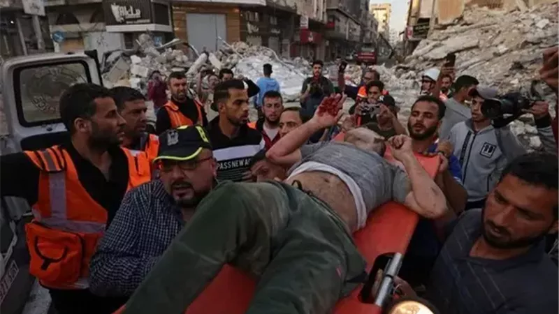 استشهاد ثلاثة فلسطينيين بنيران طائرة مُسيّرة إسرائيلية في قطاع غزة|فيديو