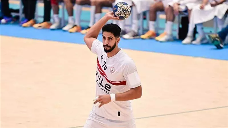 رفض عروض القطبين| العربي القطري يصدم الأهلي والزمالك في صفقة عمر الفولي
