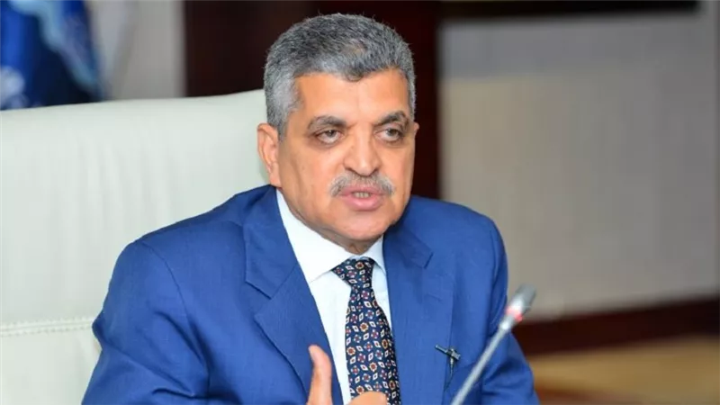 الفريق أسامة ربيع: عبور أكبر سفينة حاويات منذ عامين بقناة السويس|فيديو