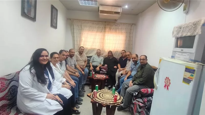 مدير مستشفى أرمنت يزور دير مارجرجس بالرزيقات قبل الاحتفال السنوي