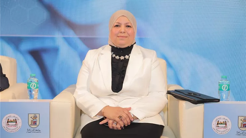 عميدة تمريض القاهرة: إدخال الذكاء الاصطناعي في المقررات الدراسية لتقليل الأخطاء الطبية| خاص