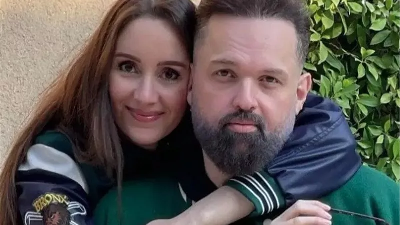 بعد تدهور حالتها الصحية.. زوجة محمد محمود عبدالعزيز تدخل العناية المركزة