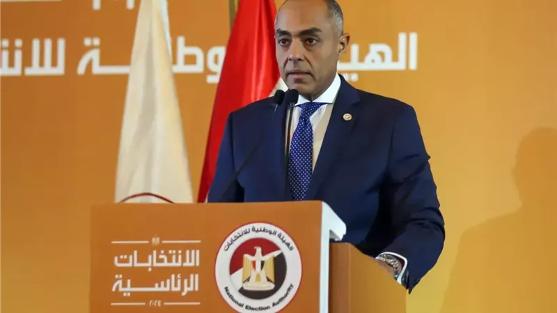 بنداري: انتهاء التصويت في 50 مقرا انتخابيا بالخارج حتى الآن| فيديو