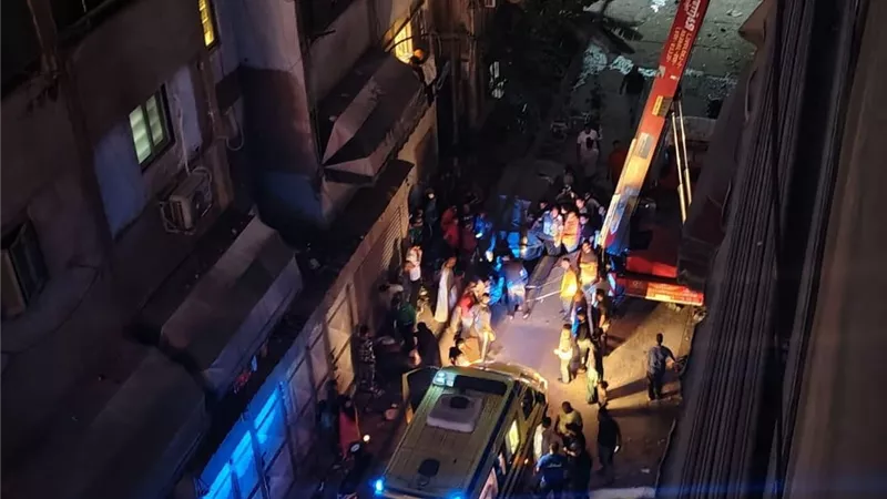 ننشر أول صورة لعامل ونش الأثاث المتوفي بـ