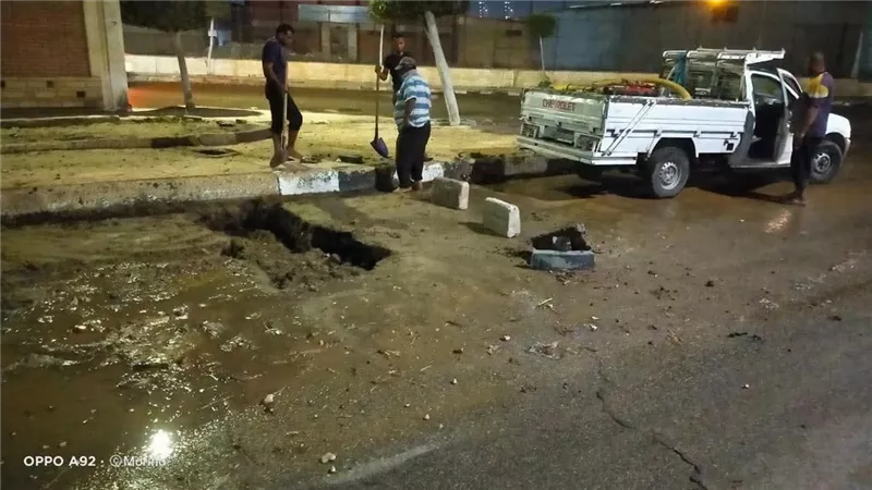 رئيس مدينة بورفؤاد: انتهاء أعمال إصلاح كسر بخط مياه الشرب بشارع القدس الشريف