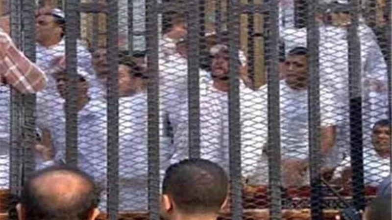 محكمة بدر تواصل غدًا محاكمة 213 متهمًا بخلية النزهة