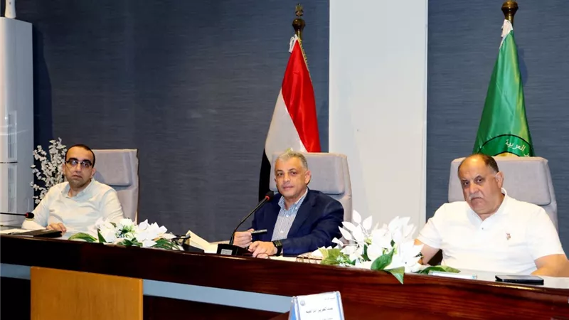 محافظ الإسماعيلية يتابع استعدادات احتفالية 