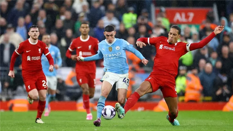 ليفربول يتسلح بـ«التاريخ» الليلة أمام مانشستر سيتي في قمة الدوري الإنجليزي