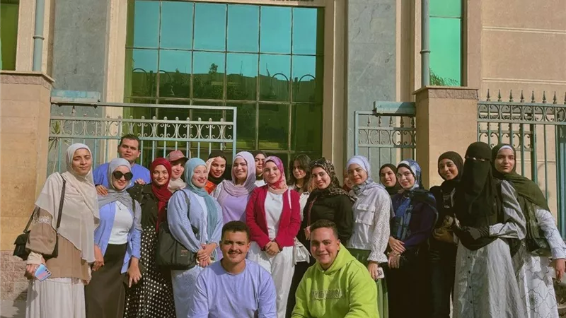 جامعة حلوان تنظم زيارة علمية ميدانية إلى المركز القومي للبحوث 