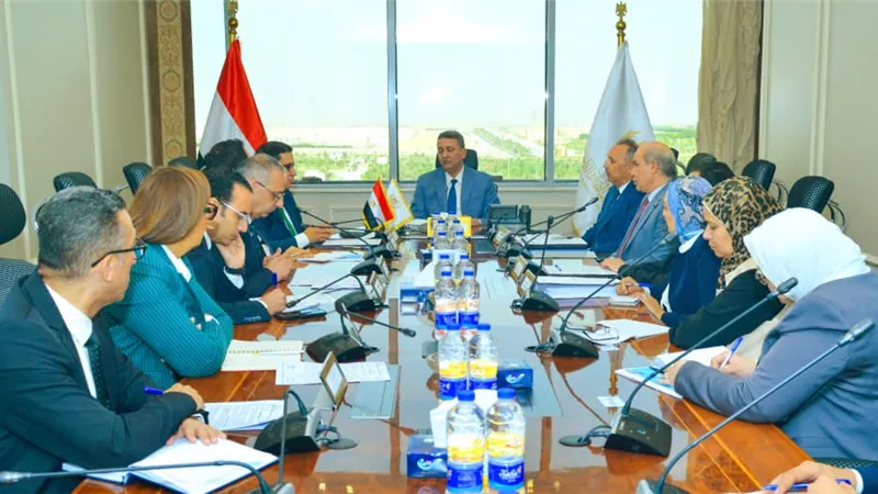 اجتماع عاجل للتموين بشأن تخزين وتوزيع الحبوب بميناء بورسعيد