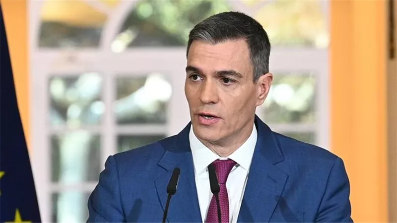 رئيس وزراء إسبانيا: أوروبا بحاجة للقانون وليس التسليح الكامل
