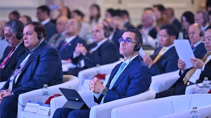 2800 شركة صينية تستثمر 8 مليارات دولار لتعزيز الشراكة الاقتصادية في مصر