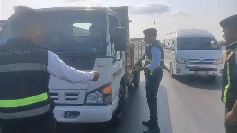 محافظ الدقهلية يتابع حملة للكشف عن المخدرات والمخالفات المرورية على الطرق