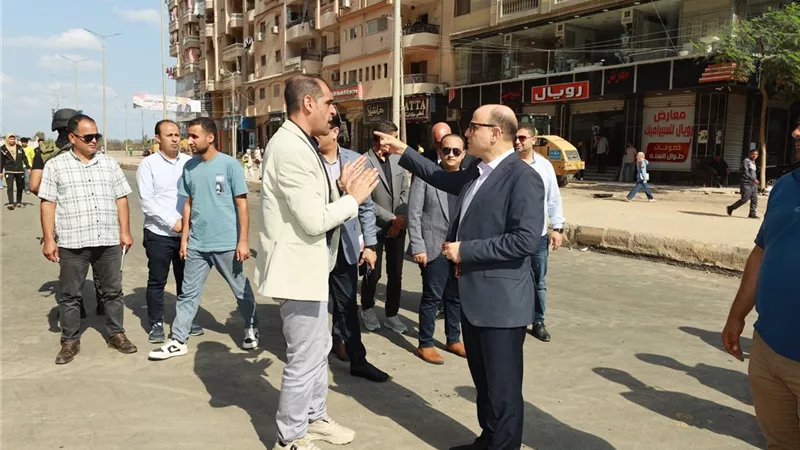 محافظ كفر الشيخ يتفقد أعمال الرصف والتطوير بشارع ميدان عابدين| صور