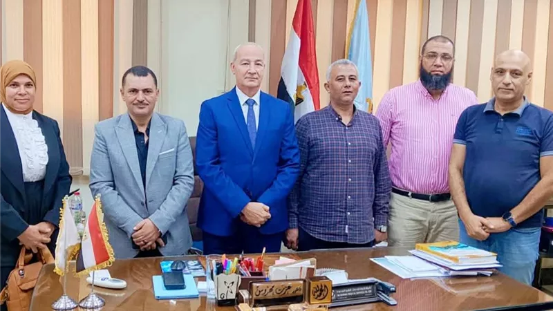 محافظ كفر الشيخ يستقبل لجنة من الرقابة والمعايير بوزارة الشباب والرياضة