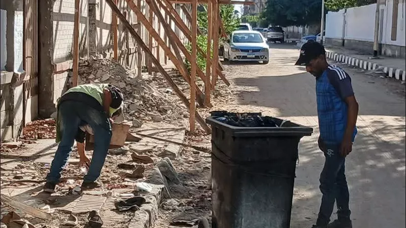 رئيس مدينة بورفؤاد يتابع جهود منظومة النظافة العامة ورفع المخلفات