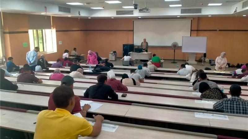 وسط التزام أكاديمي.. بدء امتحانات الميدتيرم بجامعة أسيوط الأهلية 