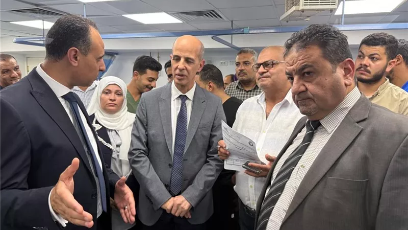 رئيس جامعة بني سويف يتفقد مصابي حريق المستشفى العسكري ومعدية أشمنت