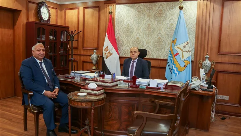 محافظ كفر الشيخ يبحث تعزيز التعاون مع هيئة قضايا الدولة