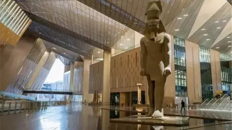  تحول كبير في الإرشاد السياحي بعد افتتاح المتحف الكبير.. تفاصيل