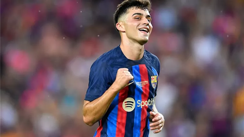 موعد عودة بيدري إلى تدريبات برشلونة 