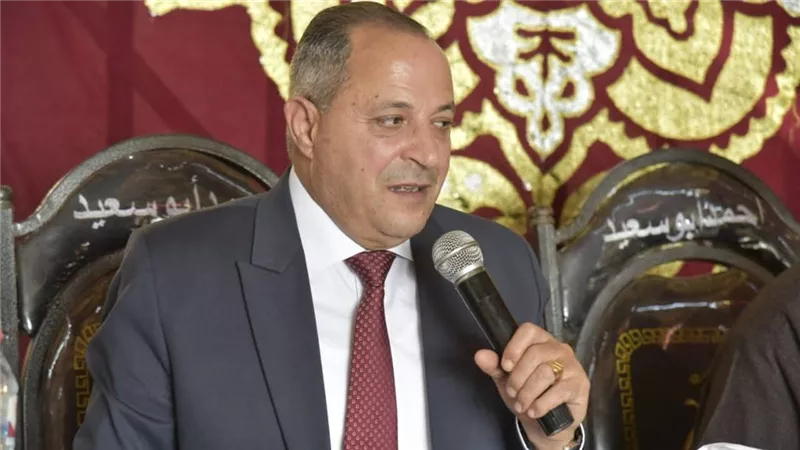 محافظ بورسعيد يعقد مؤتمرًا موسعًا مع أصحاب الجمعيات الزراعية والمزارعين