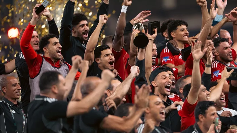 محمد شبانة: الأهلي يستحق لقب نمبر وان.. ولم يعجبني تصرف زيزو