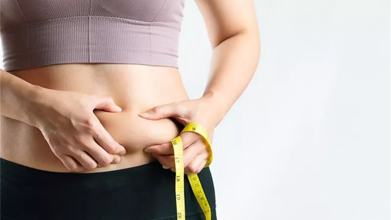 خطوات التخلص من الكرش.. 6 طرق منزلية دون جراحة