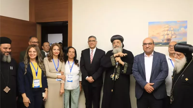 البابا تواضروس ومحافظ الجيزة يفتتحان عددا من المشروعات الخدمية