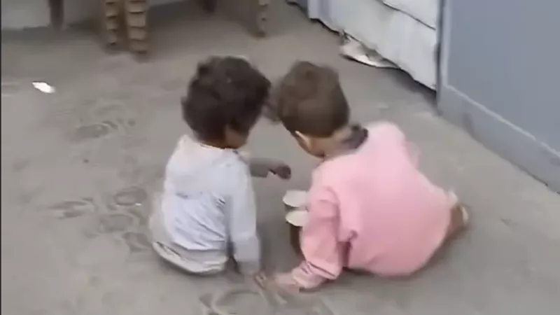 إخلاء سبيل أم تركت أطفالها الثلاثة في الشارع بالشرقية 