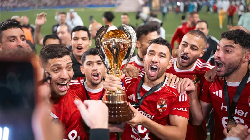 بسبب موعد نهاية عقده.. لاعب الأهلي يقترب من الرحيل النهائي