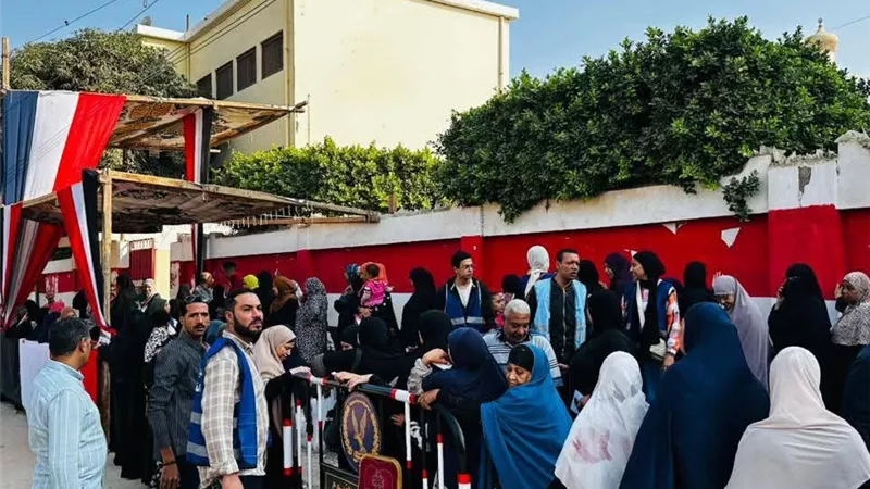 عقب فتح لجان انتخابات النواب بالفيوم .. إقبال كبير على عملية التصويت