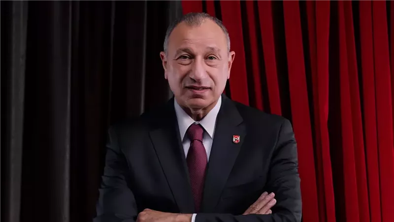 الخطيب يهنئ لاعبي الأهلي وجهازهم الفني والإداري بالسوبر المصري