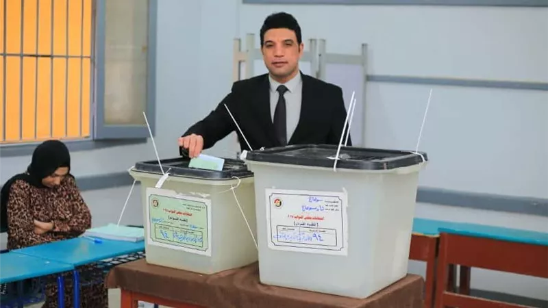 نائب محافظ سوهاج يدلي بصوته في انتخابات مجلس النواب |صور