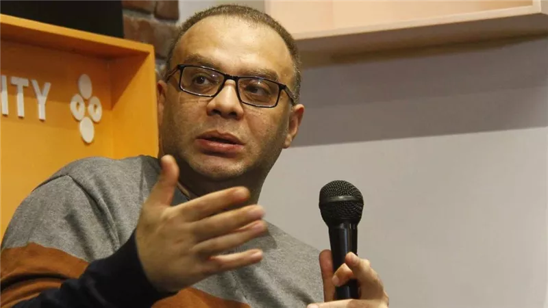 الفخراني: نجيب محفوظ يستحق شخصية معرض الكتاب لكل عام| خاص