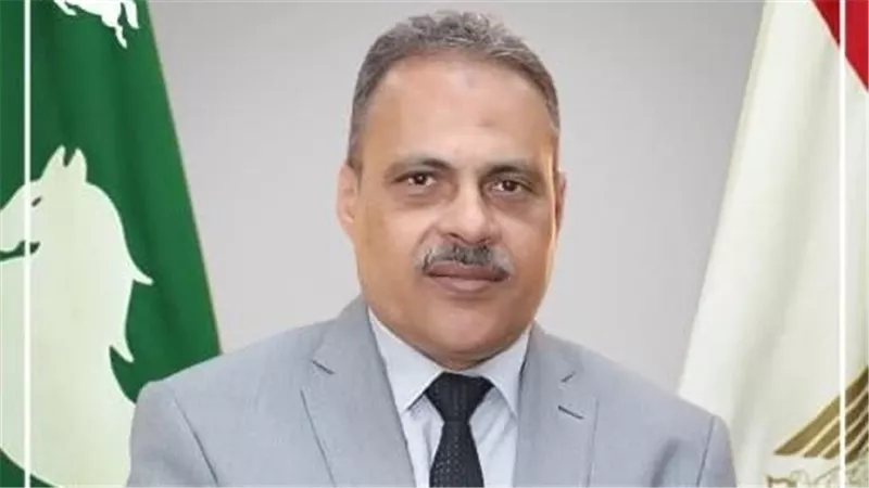 محافظ الشرقية يجري حركة تنقلات بين مديري ووكيلي الإدارات التعليمية