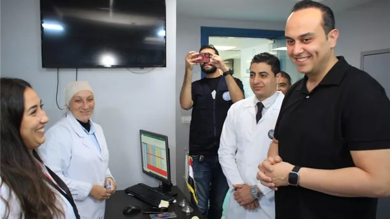 رئيس الرعاية الصحية يتابع تقديم الخدمات بمستشفى شرم الشيخ الدولي