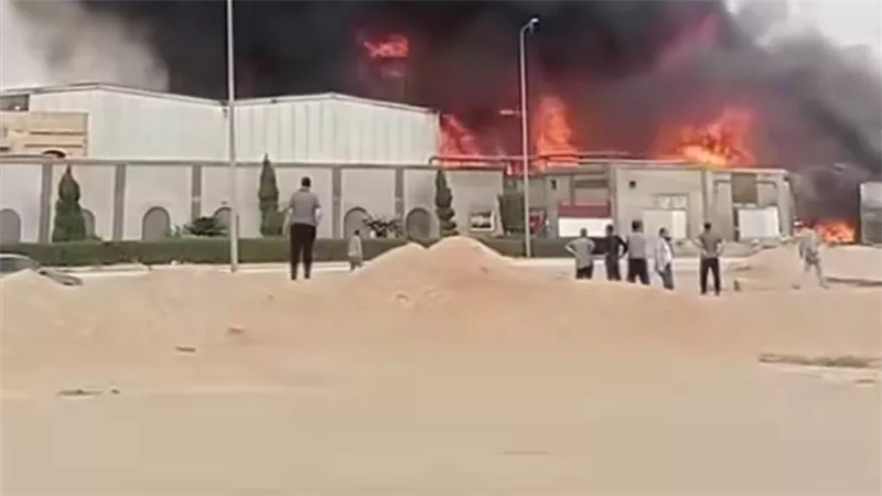 مصرع وإصابة 3 أشخاص في حريق مصنع بمدينة السادات بالمنوفية 