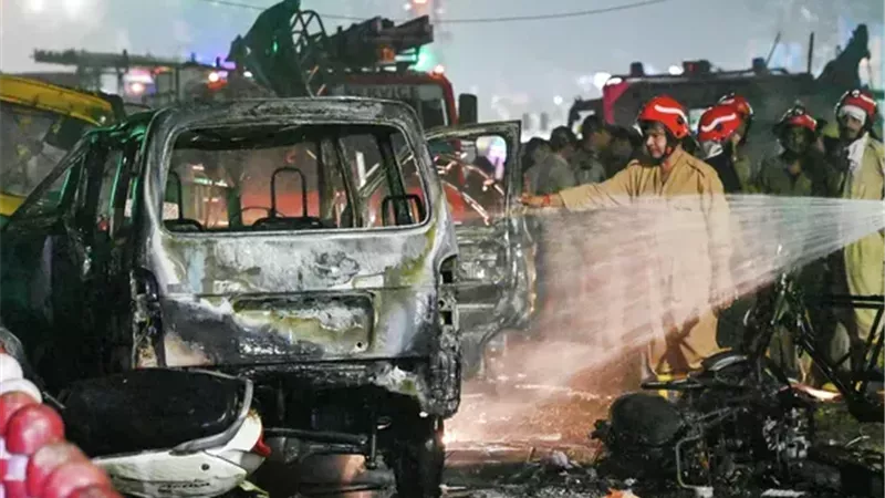 مقتل 16.. القبض على مشتبه به في تفجير سيارة مفخخة بالهند