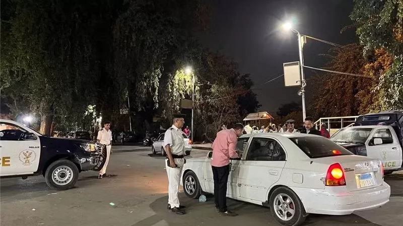 حملة أمنية ليلية مكبرة بالمعادي لضبط الخارجين عن القانون