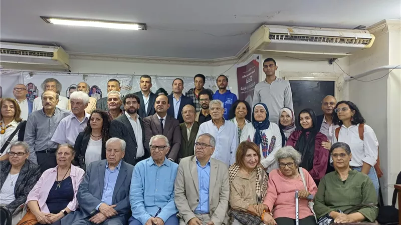 ليلى سويف تطالب بالإفراج عن جميع السجناء المحبوسين على ذمة قضايا الرأي