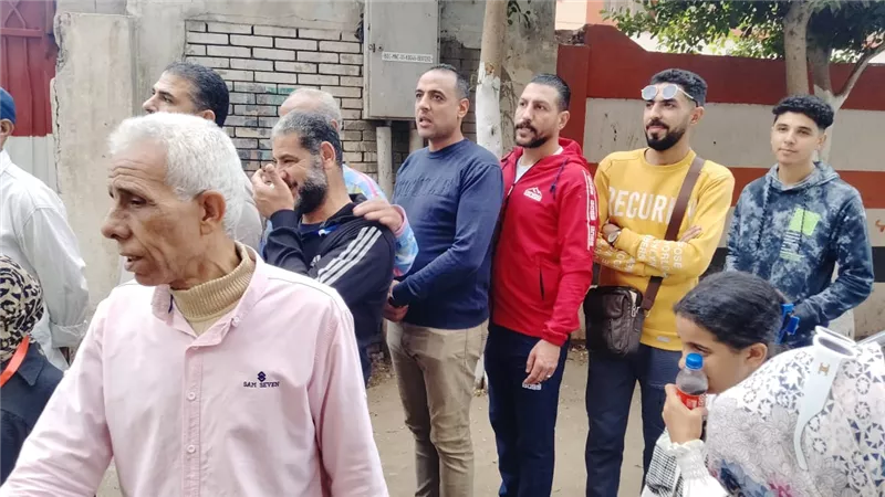 لليوم الثاني .. توافد الناخبين على لجان اقتراع النواب بالبحيرة|صور